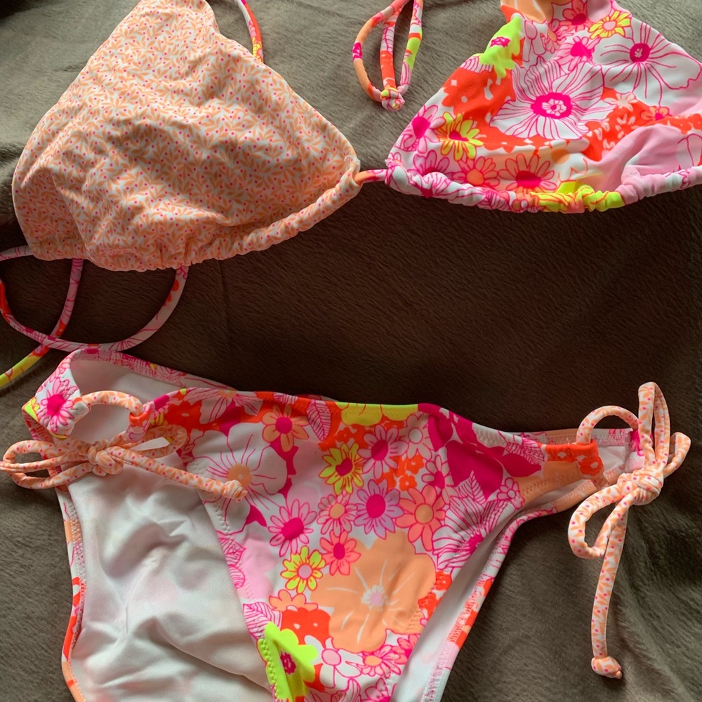 Victoria secrets bikini bathing suit